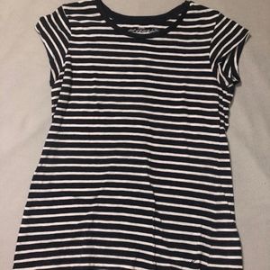Stripped short sleeve shirt